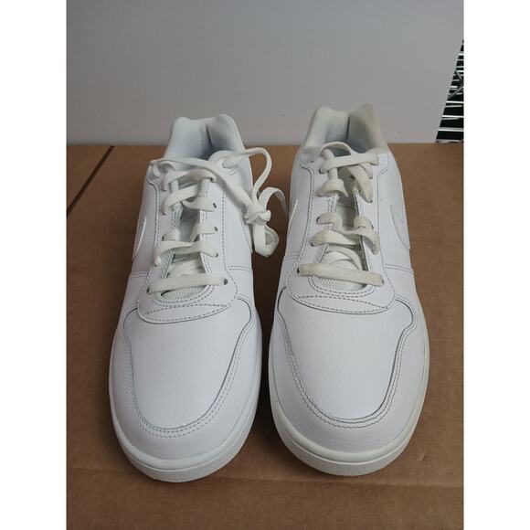 USED Nike Men\'s Ebernon Low Basketball Shoe, White, 8.5 Regular US main image 4